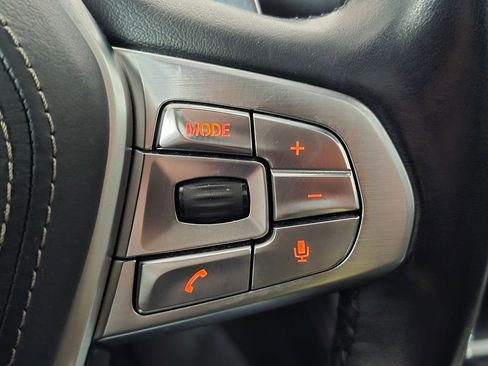 Used 2016 BMW 750i xDrive image 37