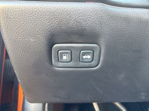 Used 2009 Chevrolet Corvette Coupe w/ Z51 Performance Package image 13