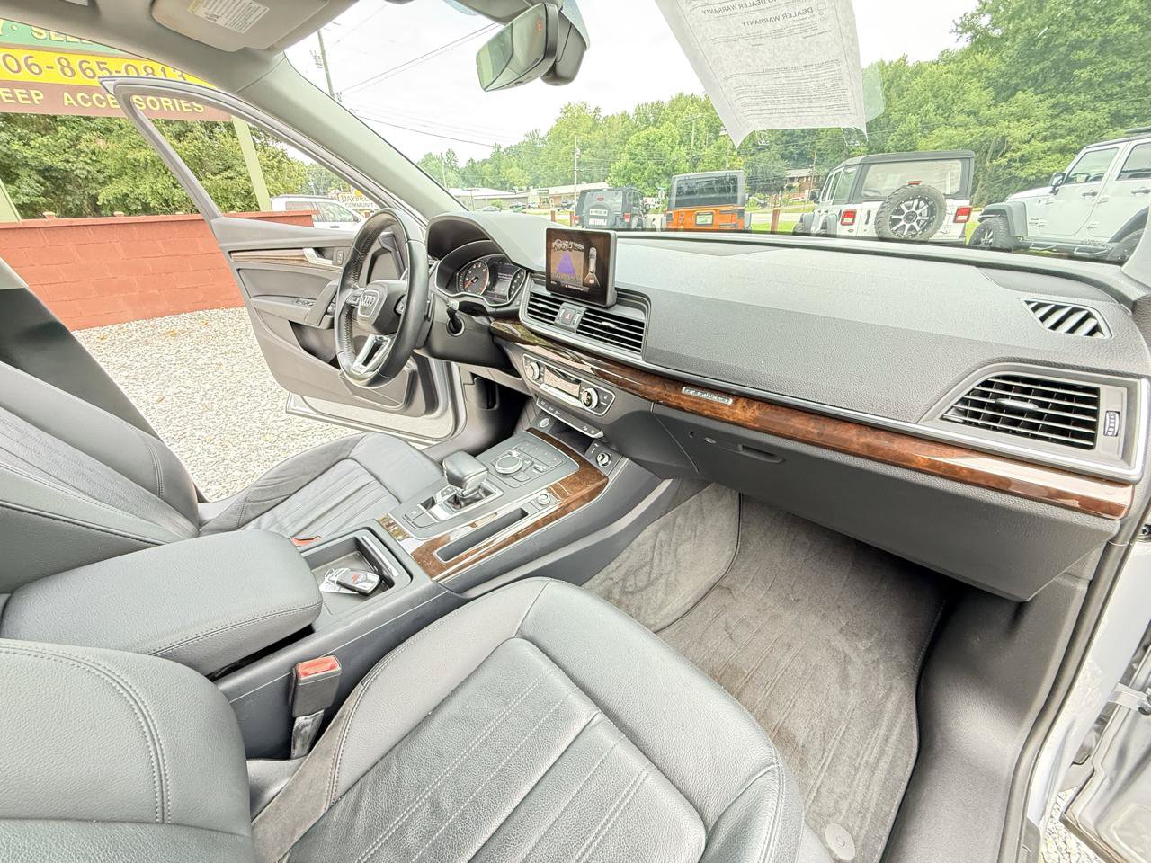 Used 2019 Audi Q5 2.0T Premium w/ Convenience Package AWD/4WD image 29
