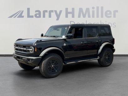 New 2026 Ford Bronco Outer Banks w/ Sasquatch Package