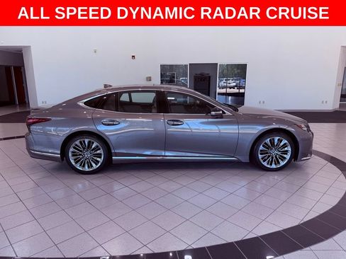 Used 2023 Lexus LS 500 w/ Accessory Package (Z2) RWD image 8