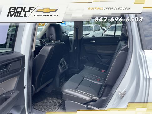 Used 2023 Volkswagen Atlas SE w/ Panoramic Sunroof Package AWD/4WD image 12
