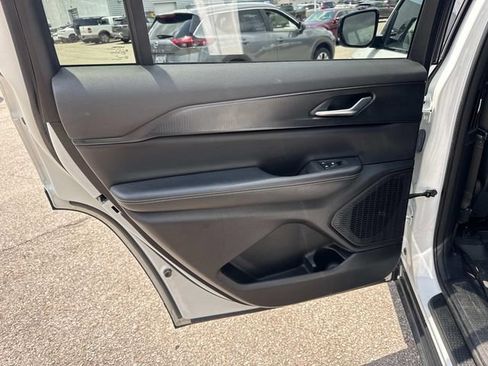 Used 2023 Jeep Grand Cherokee L Laredo AWD/4WD image 18