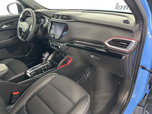 Used 2023 Chevrolet TrailBlazer RS w/ Sun and Liftgate Package AWD/4WD image 31