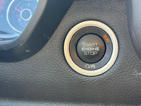 Used 2023 RAM 1500 Big Horn AWD/4WD image 16