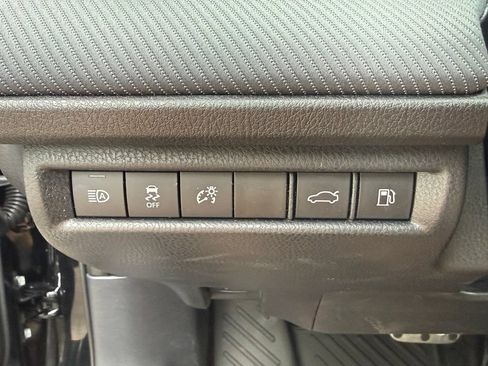 Certified 2025 Toyota Camry SE FWD image 21