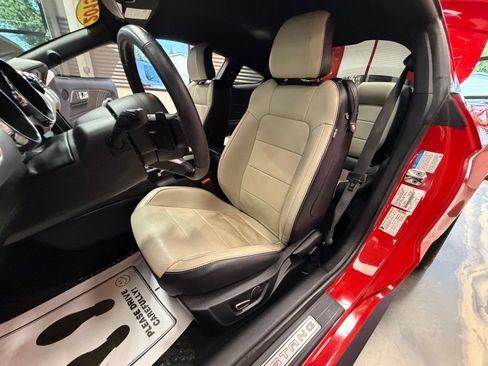 Used 2015 Ford Mustang GT Premium w/ Equipment Group 401A RWD image 7