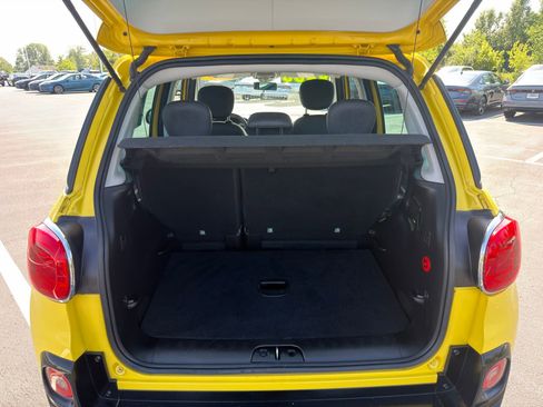 Used 2017 FIAT 500L Trekking FWD image 25