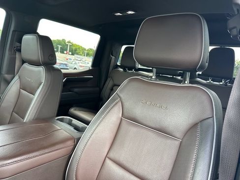 Used 2023 GMC Sierra 1500 Denali w/ Denali Reserve Package AWD/4WD image 25