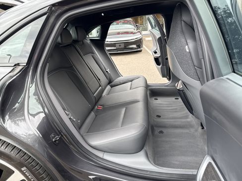 Used 2024 Lucid Air Touring AWD/4WD image 19