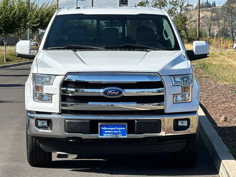 Used 2016 Ford F150 Lariat w/ Max Trailer Tow Package AWD/4WD image 8