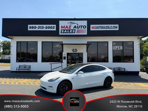 Used 2019 Tesla Model 3 Standard Range Plus RWD image 1
