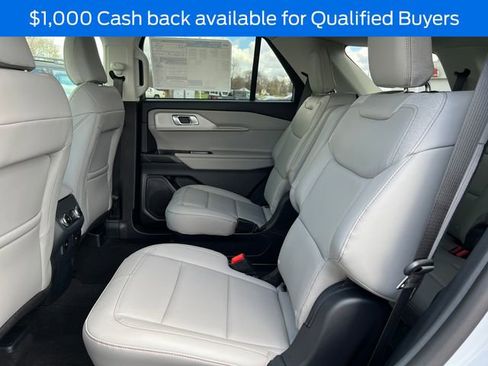 New 2026 Ford Explorer Active AWD/4WD image 5