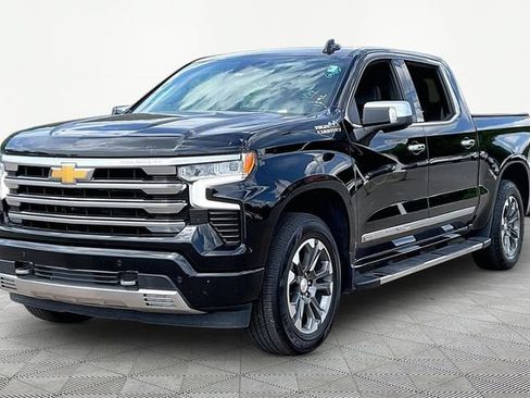 Used 2024 Chevrolet Silverado 1500 High Country AWD/4WD image 3