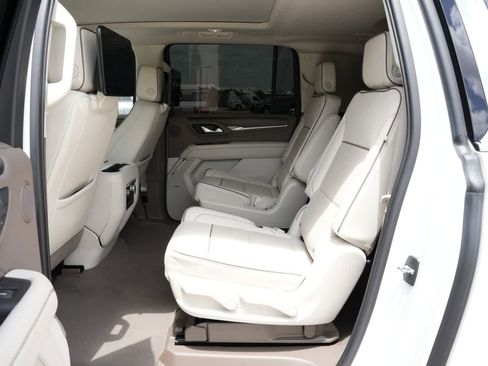 Used 2023 GMC Yukon XL Denali RWD image 19
