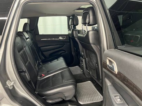 Used 2012 Jeep Grand Cherokee Laredo AWD/4WD image 10
