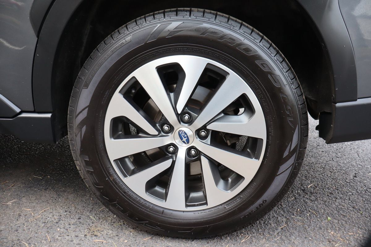 Used 2023 Subaru Outback Premium AWD/4WD image 42