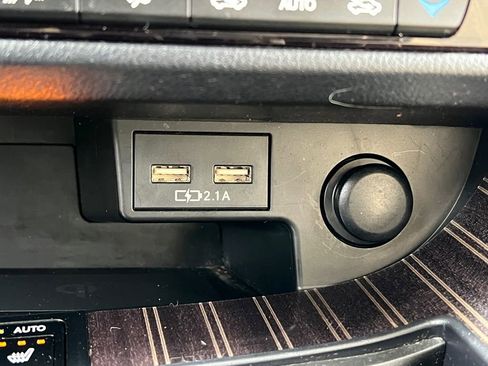 Used 2022 Lexus RX 450hL Luxury image 23