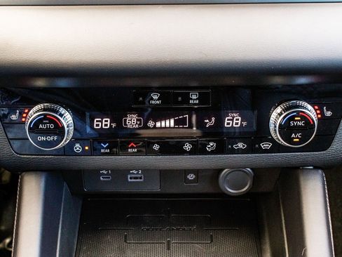 New 2025 Mitsubishi Outlander SEL Black Edition image 24