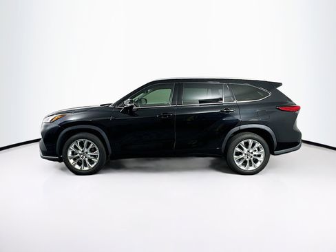 Used 2021 Toyota Highlander Limited FWD image 4