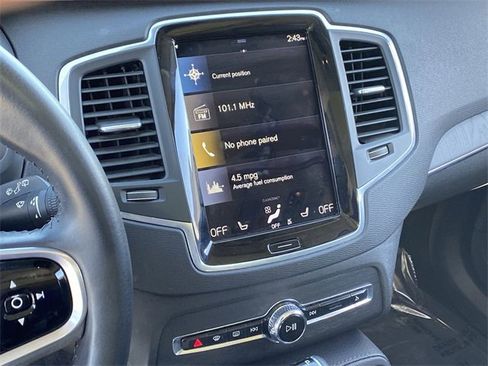 Used 2020 Volvo XC90 T6 Momentum image 28