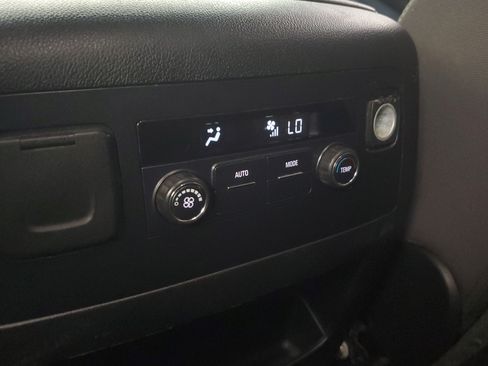 Used 2018 GMC Yukon SLE w/ HD Trailering Package AWD/4WD image 15