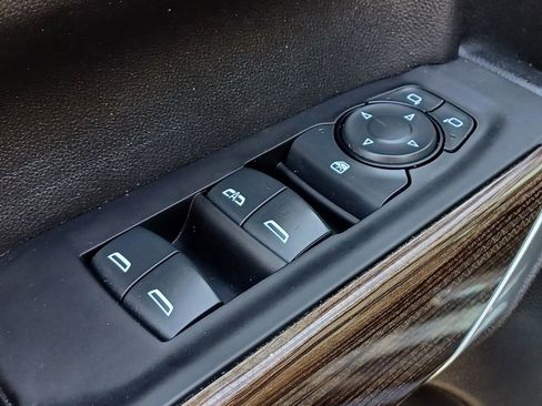 Used 2021 Chevrolet Silverado 1500 LT Trail Boss w/ Convenience Package II AWD/4WD image 15