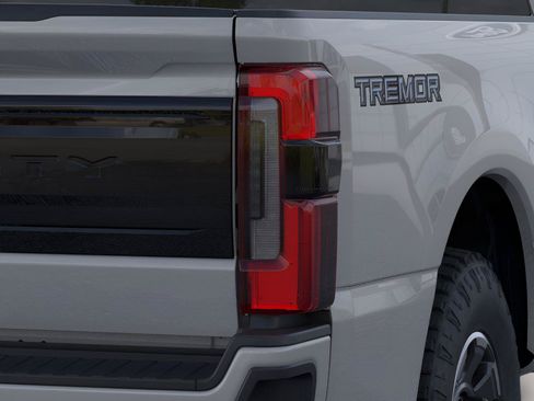 New 2026 Ford F350 Platinum w/ Tremor Off-Road Package AWD/4WD image 21