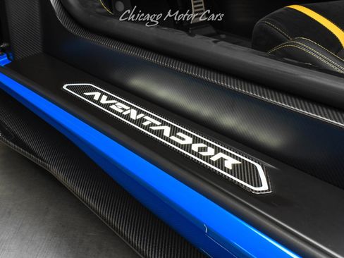 Used 2021 Lamborghini Aventador SVJ AWD/4WD image 25
