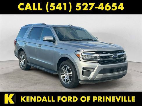 Used 2024 Ford Expedition Limited image 7