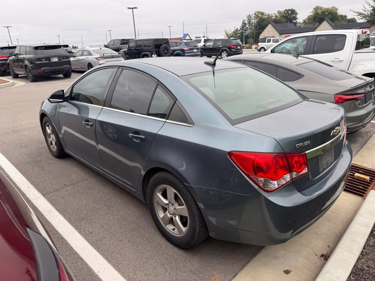 Used 2012 Chevrolet Cruze LT FWD image 17