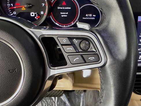 Used 2020 Porsche Cayenne Base image 13