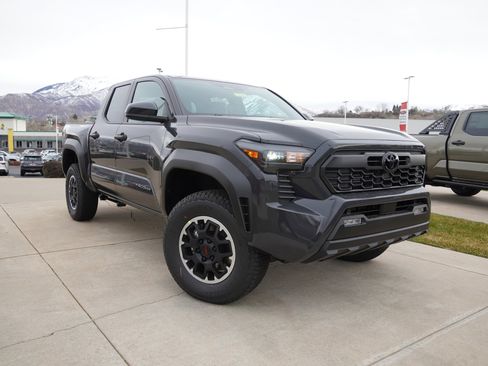 New 2026 Toyota Tacoma TRD Off-Road image 5