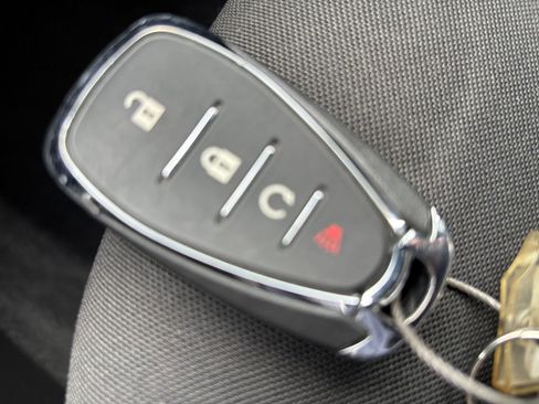 Used 2025 Chevrolet TrailBlazer LT FWD image 23