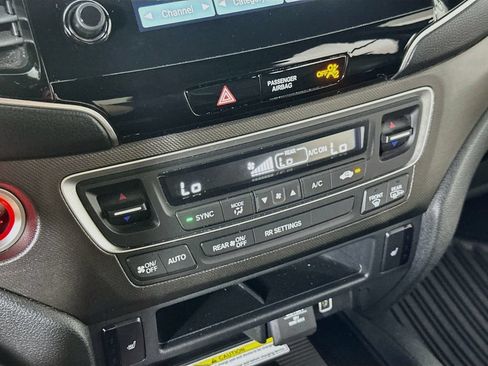 Used 2023 Honda Passport TrailSport image 27