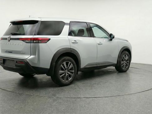 Used 2025 Nissan Pathfinder SV FWD image 9