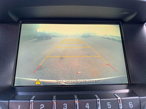 Used 2017 Chevrolet Equinox LS image 17