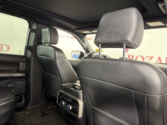 Used 2020 Ford Expedition XLT w/ Equipment Group 202A RWD image 19