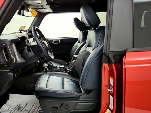 Used 2024 Ford Bronco Outer Banks w/ Sasquatch Package image 25