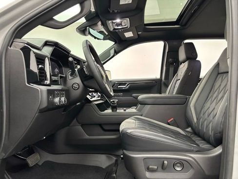 New 2026 GMC Sierra 1500 AT4 w/ AT4 Premium Package AWD/4WD image 18