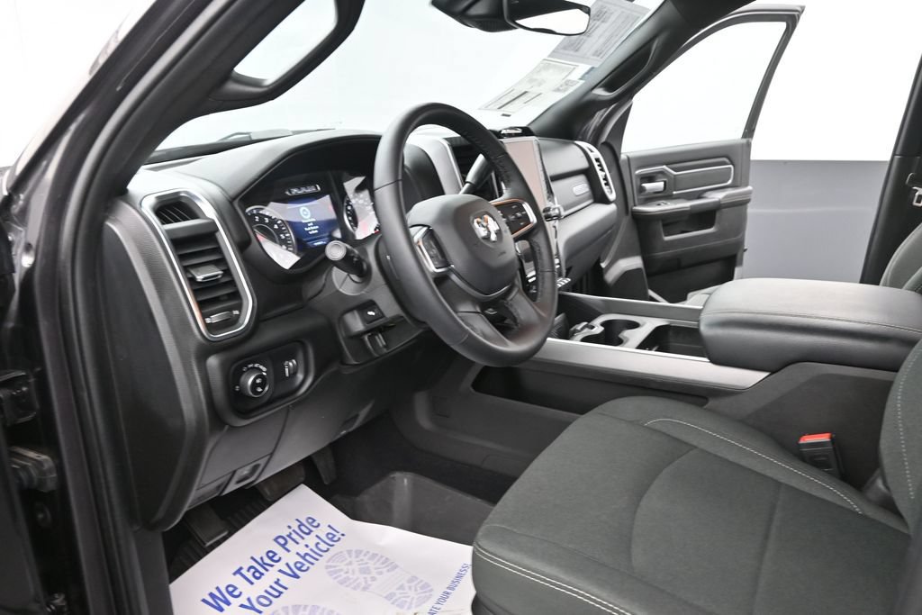 Used 2025 RAM 2500 Big Horn AWD/4WD image 17
