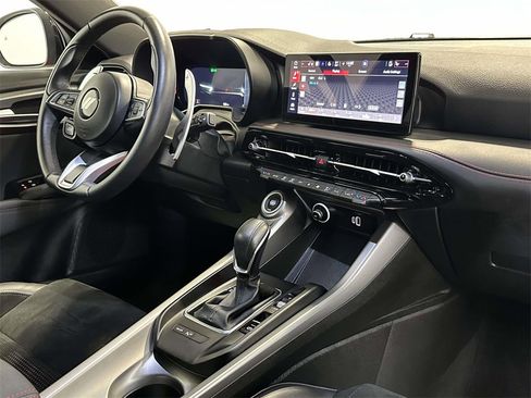 Certified 2024 Dodge Hornet R/T image 9