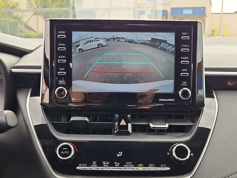 Used 2021 Toyota Corolla SE image 17