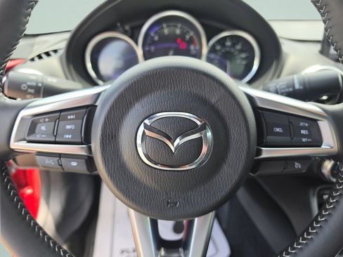 Used 2025 MAZDA MX-5 Miata RF Grand Touring w/ Weather Package RWD image 31
