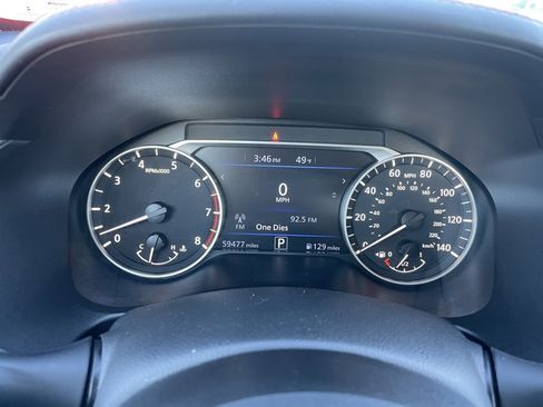 Used 2024 Nissan Altima 2.5 SR image 9