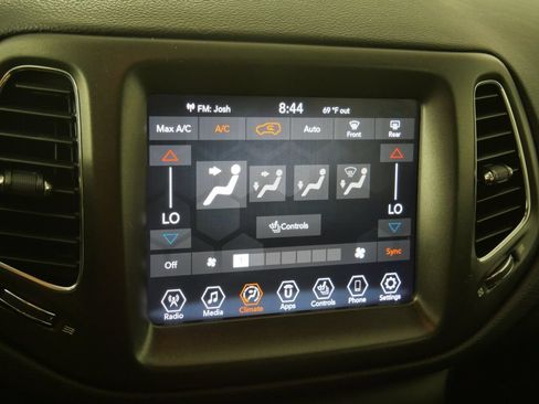 Used 2019 Jeep Compass Trailhawk w/ Leather Interior Group AWD/4WD image 31