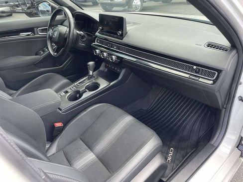 Used 2025 Honda Civic Sport image 14