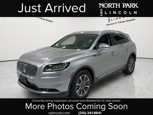 Used 2023 Lincoln Nautilus FWD w/ Premium Package image 1