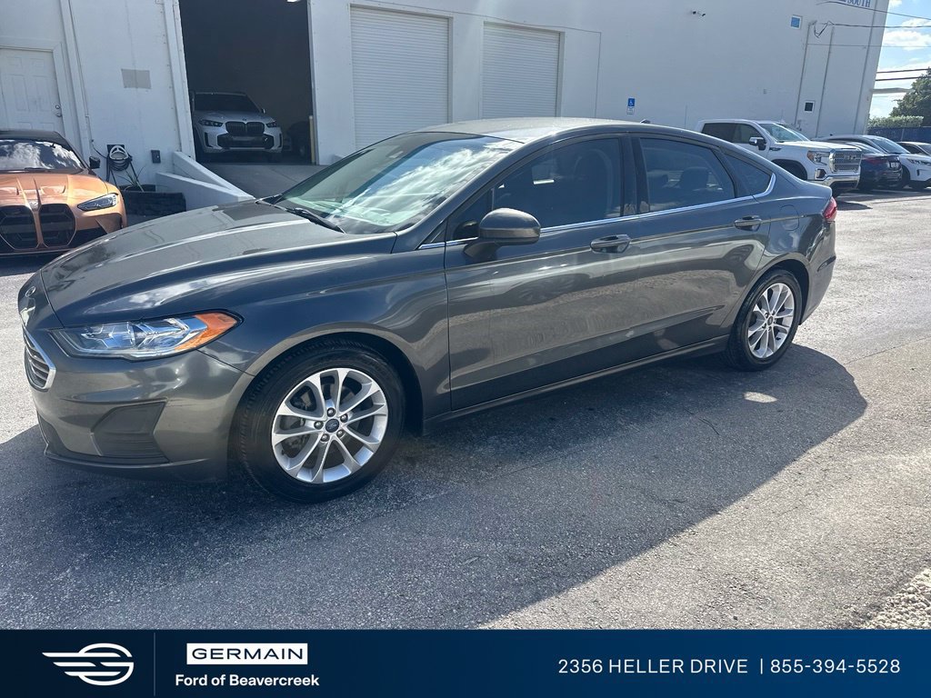 Used 2020 Ford Fusion SE FWD image 1