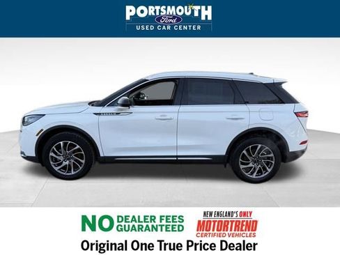 Used 2022 Lincoln Corsair AWD w/ Equipment Group 101A image 2